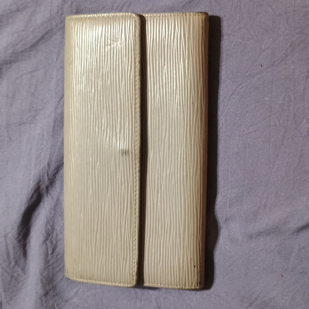 Louis Vuitton Light Gray Leather Accessory